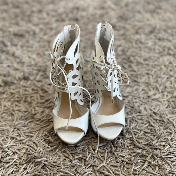 Guess Heels - Picture 3 of 5